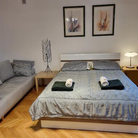 Ferienwohnung W Kolorze Miety Warschau Exterior foto
